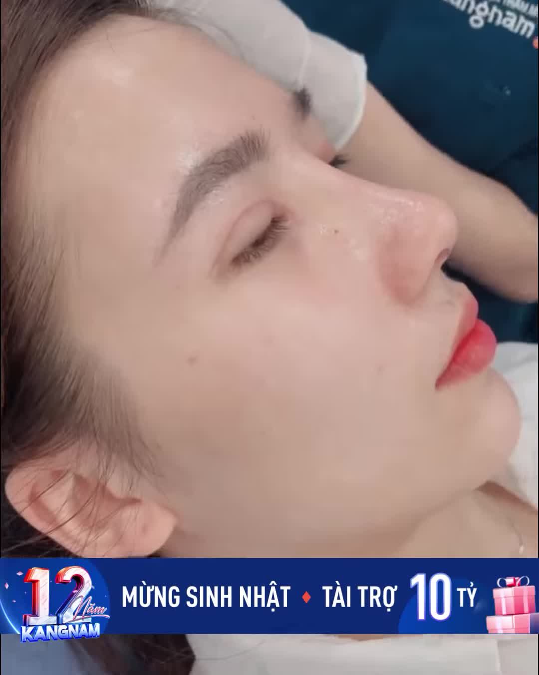Cận cảnh nhan sắc "Đẹp cả lúc nằm" của nữ khách hàng Kangnam